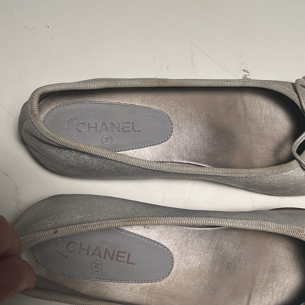 CHANEL Metallic Silver Loafers - Picture 11 of 14